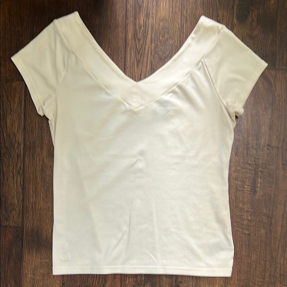 Lauren Ralph Lauren Cream Short Sleeve Fitted Tee - Picture 1 of 5